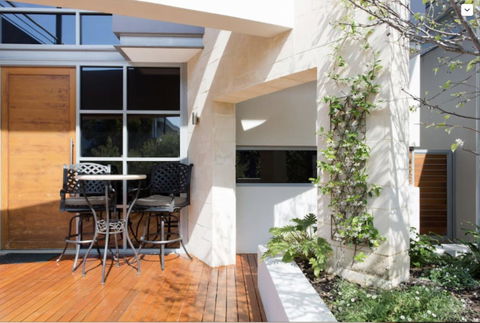 Adele's Luxury South Beach Apartment With King Bed - Accommodation Melbourne 21