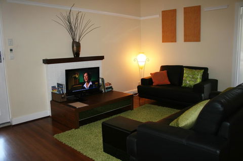 Kenata-Fairway Apartment Hotel - Accommodation Melbourne 1