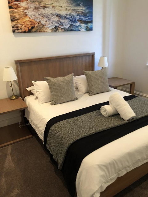 Caves Road Guest Houses - Accommodation Melbourne 7