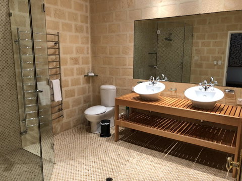 Caves Road Guest Houses - Accommodation Melbourne 17