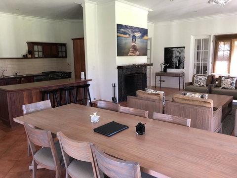 Caves Road Guest Houses - Accommodation Melbourne 15