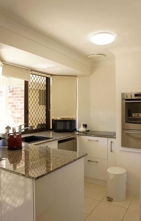 Suffolk House - Accommodation Melbourne 9