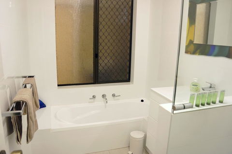 Suffolk House - Accommodation Melbourne 15