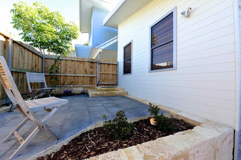Sunny Blinco Street House - Accommodation Melbourne 12