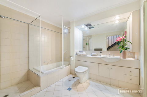 Spacious Central Townhouse - Accommodation Melbourne 6