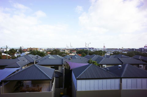Studio 208 With Ocean Views - Accommodation Melbourne 18