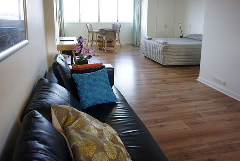 Studio 208 With Ocean Views - Accommodation Melbourne 8