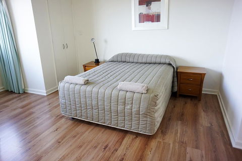 Studio 208 With Ocean Views - Accommodation Melbourne 4