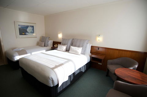 SureStay Hotel By Best Western The Clarence On Melville - Accommodation Melbourne 7