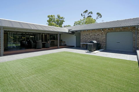 Marcus Villa Booragoon - Accommodation Melbourne 9