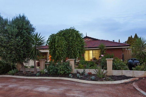 The Entertainer - Accommodation Melbourne 29