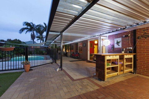 The Entertainer - Accommodation Melbourne 5