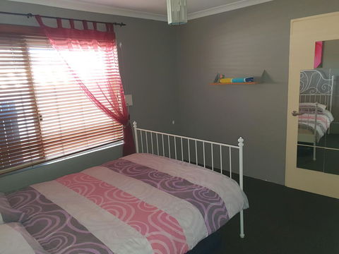 The Entertainer - Accommodation Melbourne 14