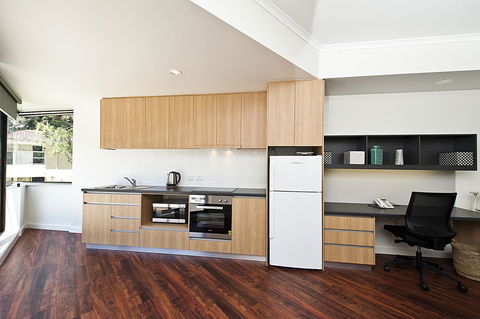 St Catherine\'s On Park - Accommodation Melbourne 3