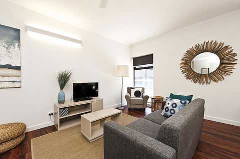 St Catherine\'s On Park - Accommodation Melbourne 7