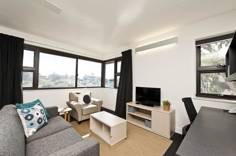 St Catherine\'s On Park - Accommodation Melbourne 17