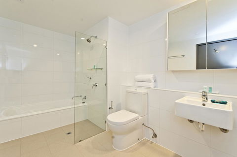 St Catherine\'s On Park - Accommodation Melbourne 6