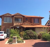 Crossland House - Accommodation Melbourne