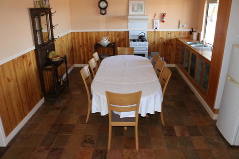 Kendenup Cottages And Lodge - Accommodation Melbourne 13