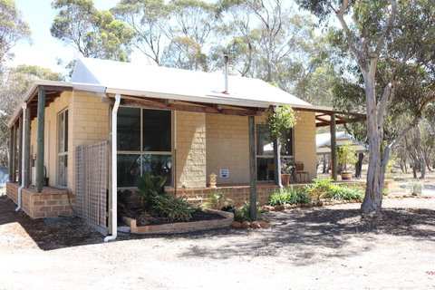 Kendenup Cottages And Lodge - Accommodation Melbourne 22