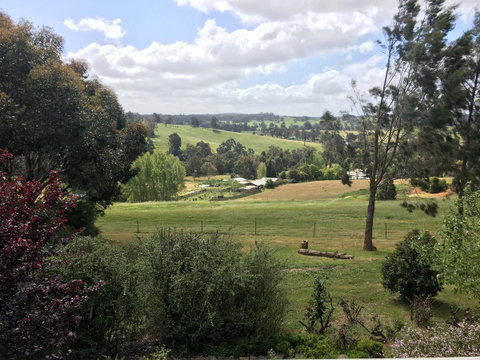 Tegwan's Nest Holiday Home - Accommodation Melbourne 10