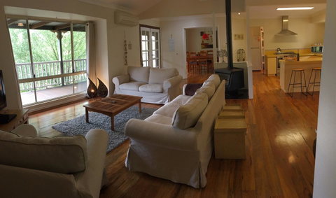 Tegwan's Nest Holiday Home - Accommodation Melbourne 4