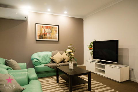 Waterford Guest Suite - Melbourne 4u 1