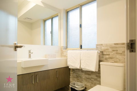 Waterford Guest Suite - Melbourne 4u 6