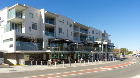 Mullaloo Beach Hotels & Apartments - Accommodation Melbourne 5