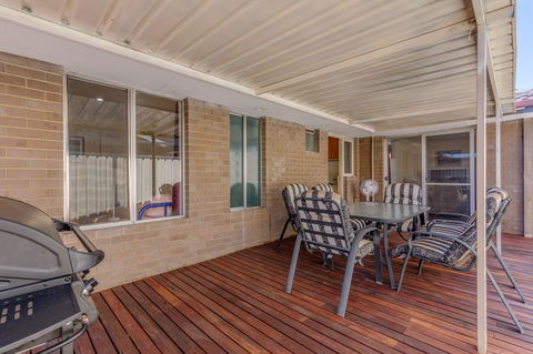 Brilliant, Neat, Convenient, Family-friendly House - Accommodation Melbourne 14