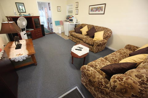 Jacaranda Guest House - Accommodation Melbourne 8
