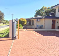 The Royal Dolphin Bed  Breakfast Safety Bay - Accommodation Melbourne