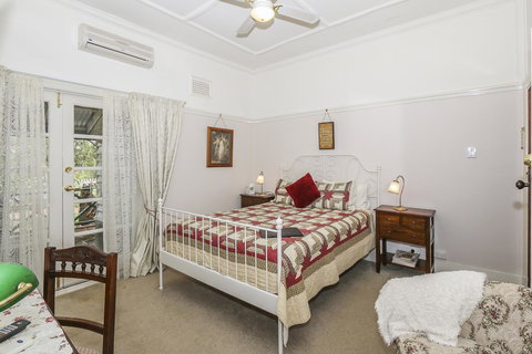 Rosebridge House Bed & Breakfast Adult Retreat - Accommodation Melbourne 24