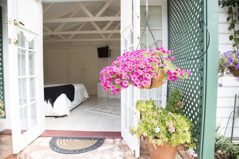 Rosebridge House Bed & Breakfast Adult Retreat - Accommodation Melbourne 8