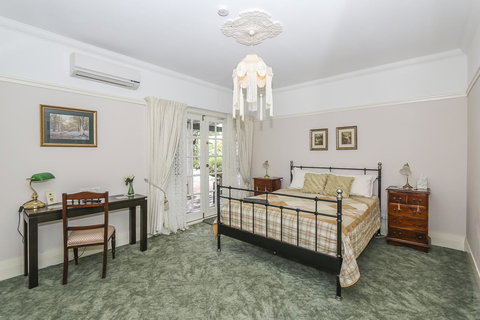 Rosebridge House Bed & Breakfast Adult Retreat - Accommodation Melbourne 14