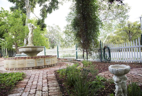 Rosebridge House Bed & Breakfast Adult Retreat - Accommodation Melbourne 22