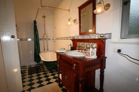 Rosebridge House Bed & Breakfast Adult Retreat - Accommodation Melbourne 35