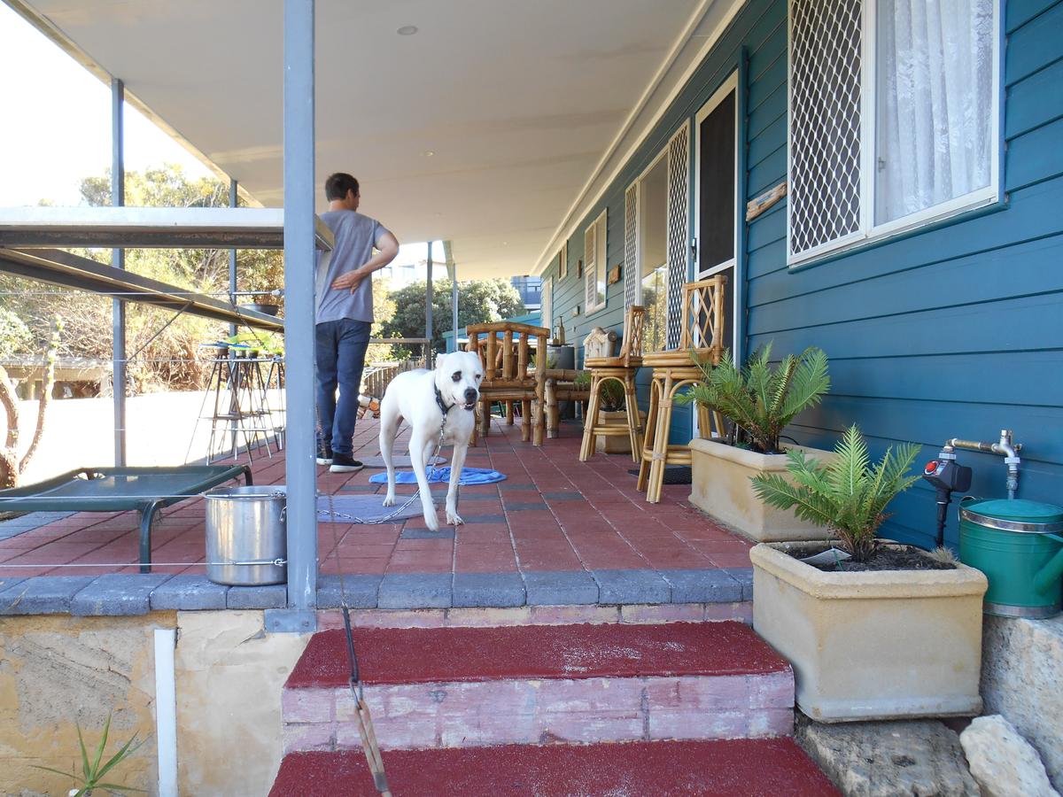 Guilderton WA Accommodation Melbourne