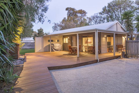 Boardwalk - Accommodation Melbourne 2