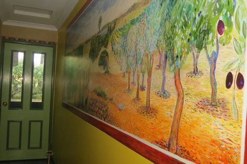 Bentwood Olive Grove Accommodation - Melbourne 4u 1