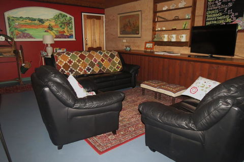 Bentwood Olive Grove Accommodation - Melbourne 4u 4