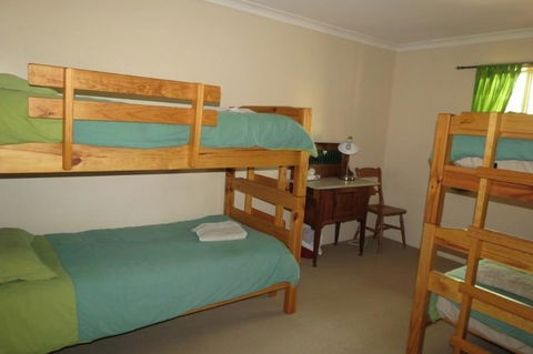 Bentwood Olive Grove Accommodation - Melbourne 4u 15