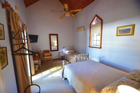 RoseMoore Bed & Breakfast - Melbourne 4u 9