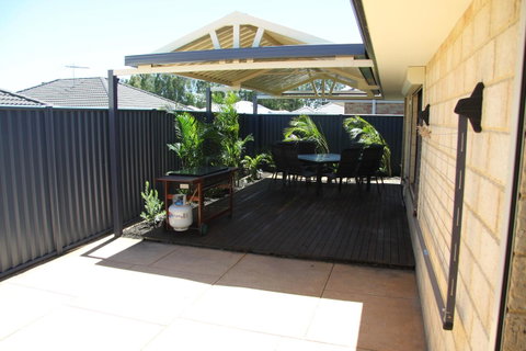 Byford House On The Scarp - Accommodation Melbourne 15