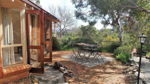 Eleebana Guest House - Accommodation Melbourne 1