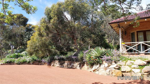 Eleebana Guest House - Accommodation Melbourne 11