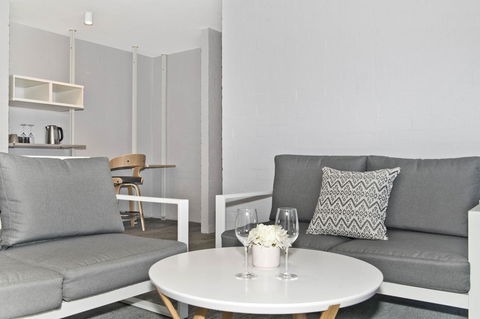 Atrium Hotel Mandurah - Accommodation Melbourne 22