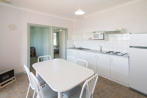 Augusta Hotel Motel - Accommodation Melbourne 4