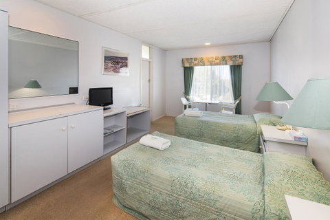 Augusta Hotel Motel - Accommodation Melbourne 1
