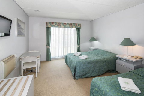 Augusta Hotel Motel - Accommodation Melbourne 2